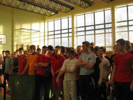 tenis1.jpg (31774 bytes)